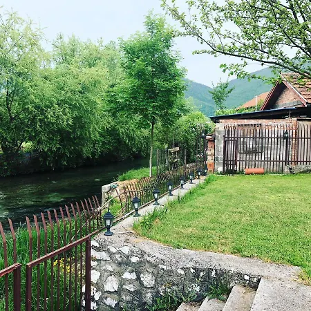 ヴィラ River *
